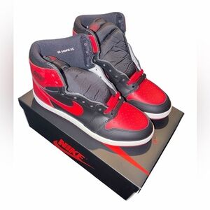 Air Jordan 1 banned bred mens shoes size 10 NWT